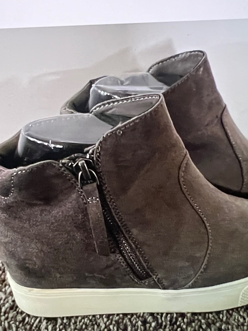 Universal Thread suede platform Boots - Picture 2 of 6